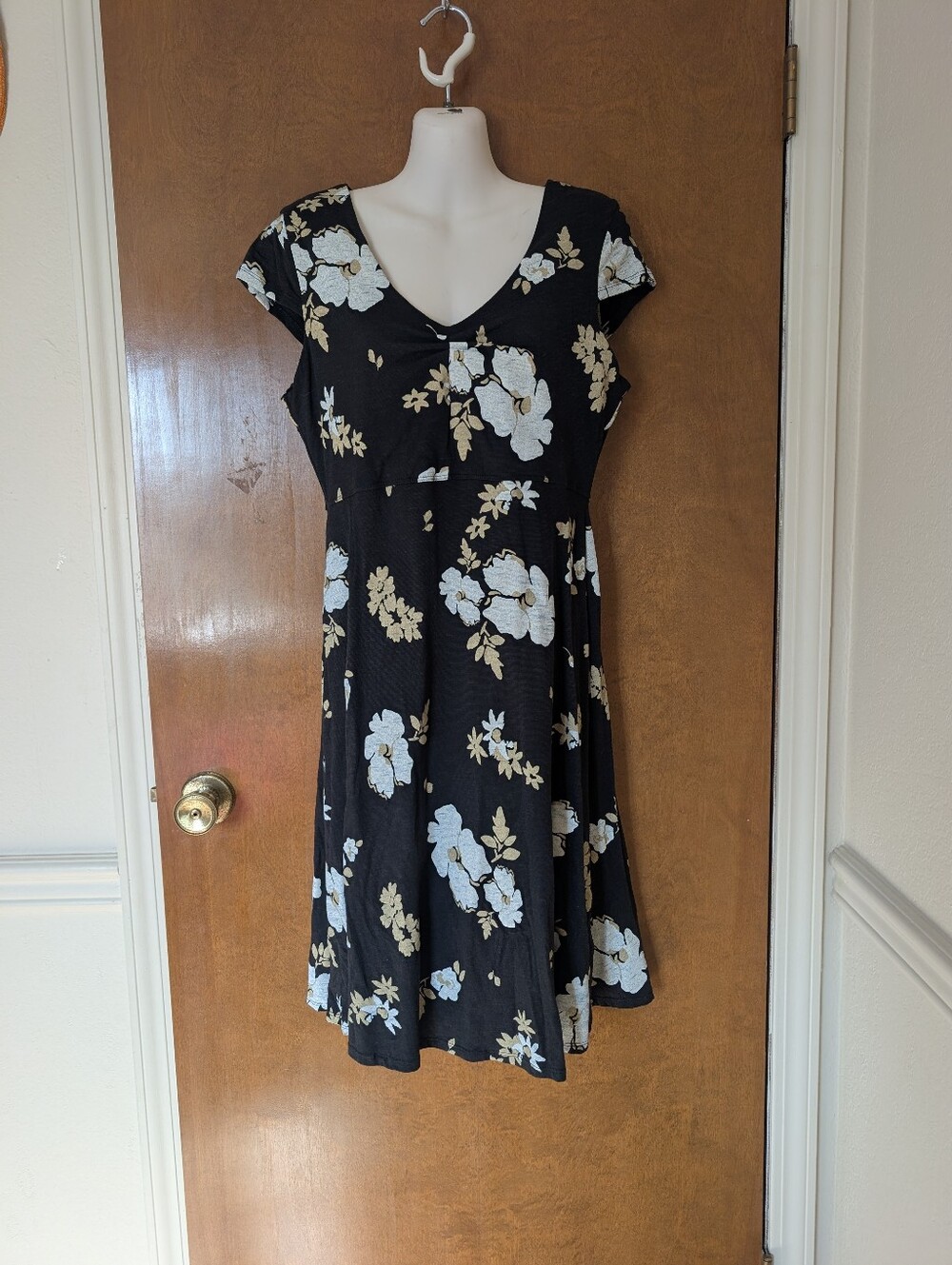 Toad & Co Amelia Black Floral Cap Sleeve Fit and Flare Short Dress